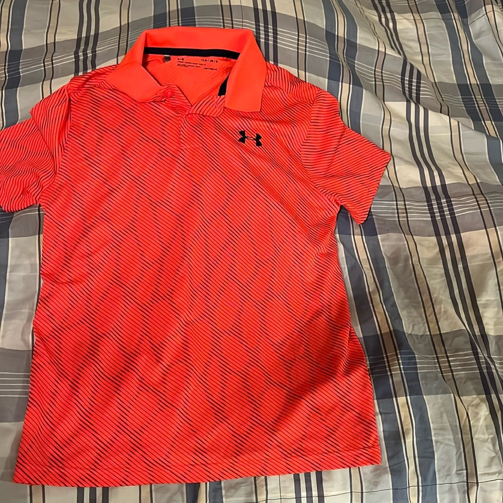 Like new boys under armour polo shirt size youth large